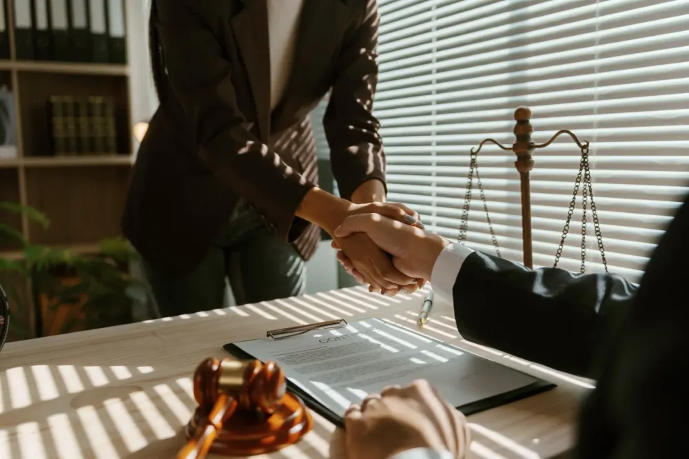 service enqueteur entreprise